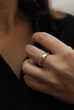 Cargar imagen en el visor de la galería, Anillo solid