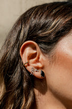 Cargar imagen en el visor de la galería, Aretes Monito Palito