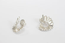 Cargar imagen en el visor de la galería, Aretes Unfold