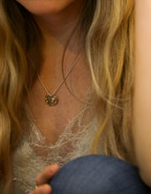 Cargar imagen en el visor de la galería, Collar Flor