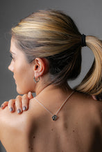 Cargar imagen en el visor de la galería, Collar Flor