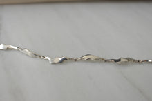 Cargar imagen en el visor de la galería, pulsera fluid
