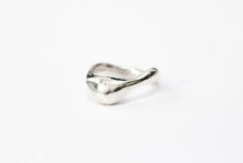 Cargar imagen en el visor de la galería, Anillo fluid 1
