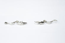 Cargar imagen en el visor de la galería, Aretes Ribbon
