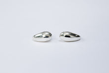 Cargar imagen en el visor de la galería, Aretes Gota
