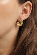 Cargar imagen en el visor de la galería, Aretes Unfold
